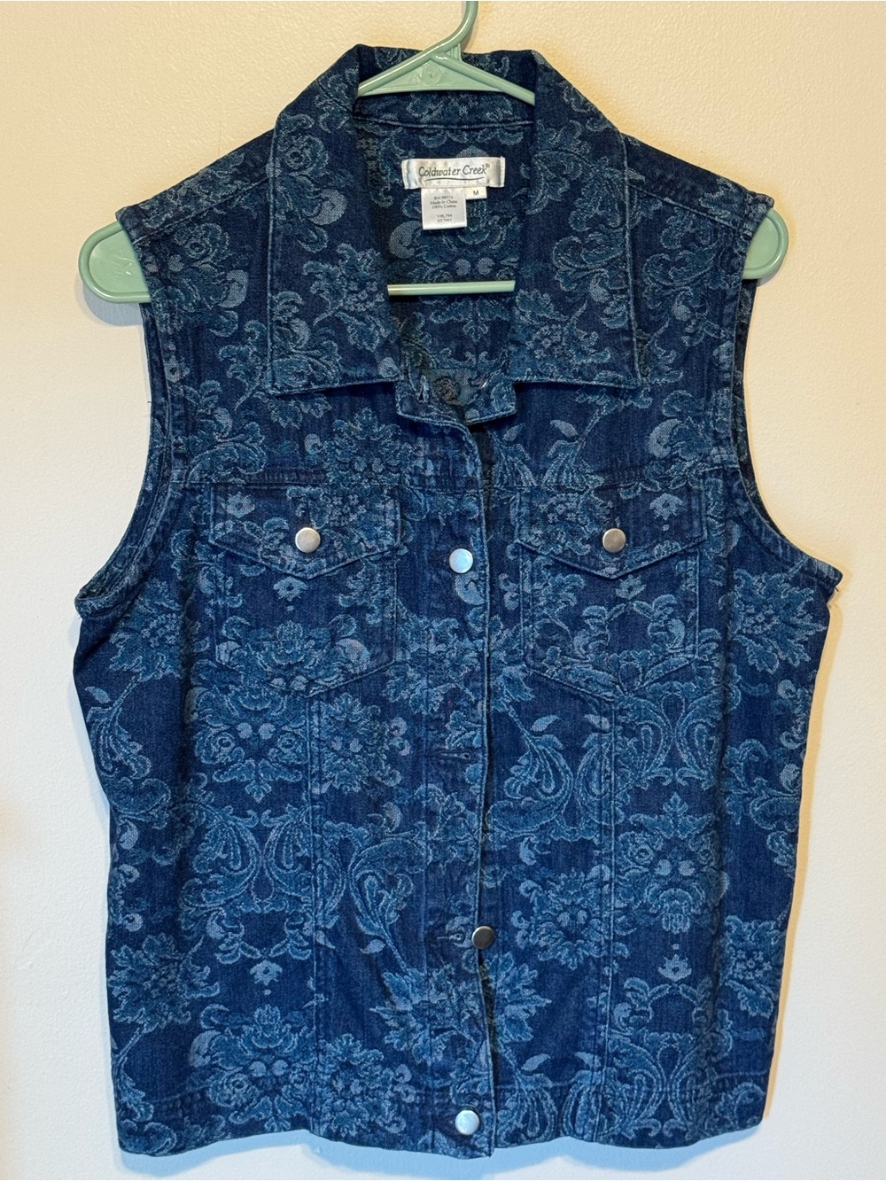 Coldwater Creek Women's Vintage Navy Blue Denim Floral Jacquard Denim Vest  Sz M